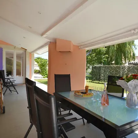 Holiday home Mas Et De La Picholine